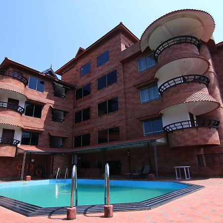 Westway Hotel Kozhikode Zewnętrze zdjęcie