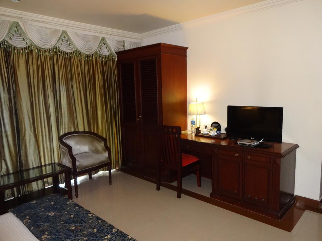 Westway Hotel Kozhikode Zewnętrze zdjęcie