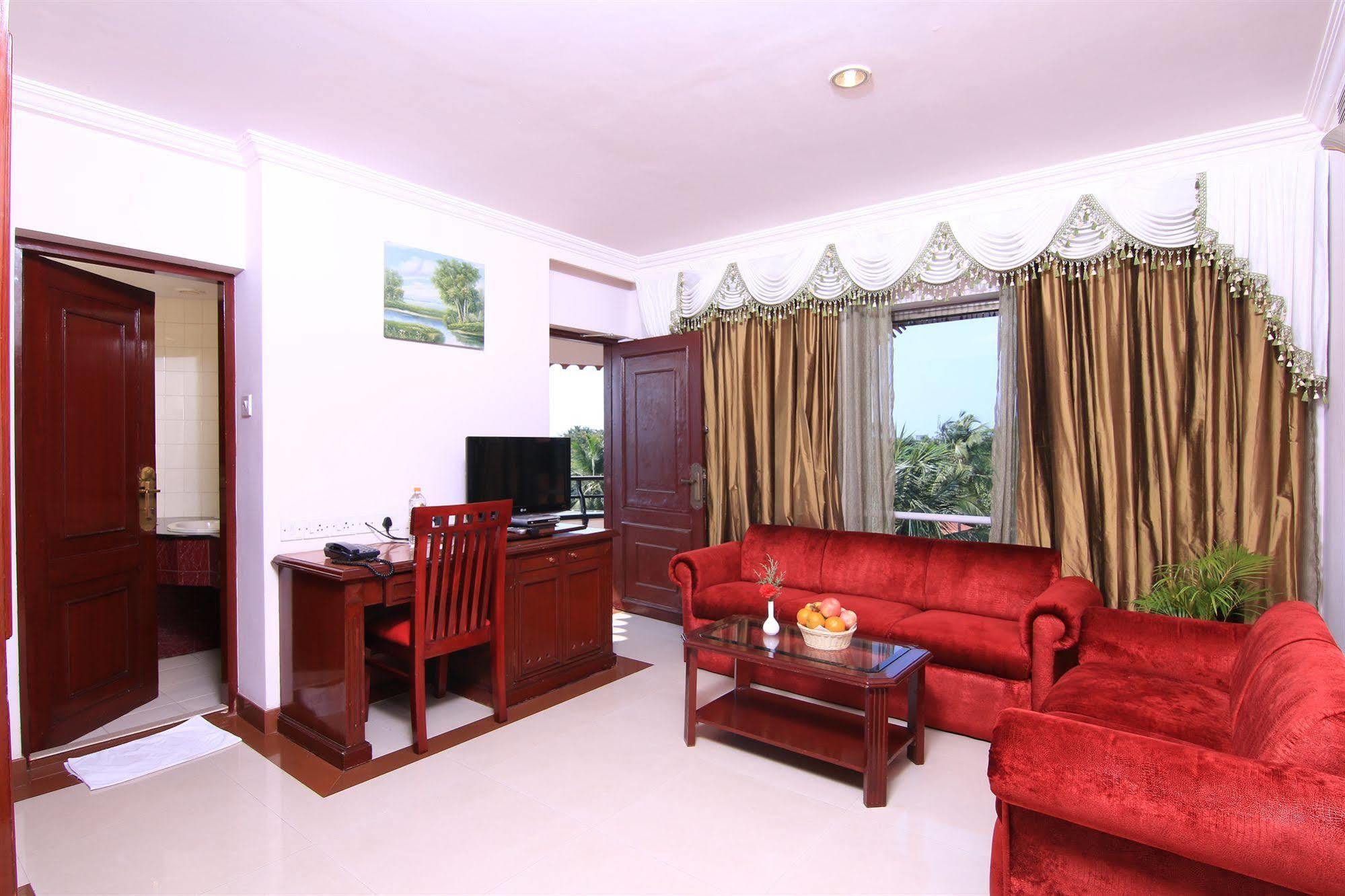 Westway Hotel Kozhikode Zewnętrze zdjęcie