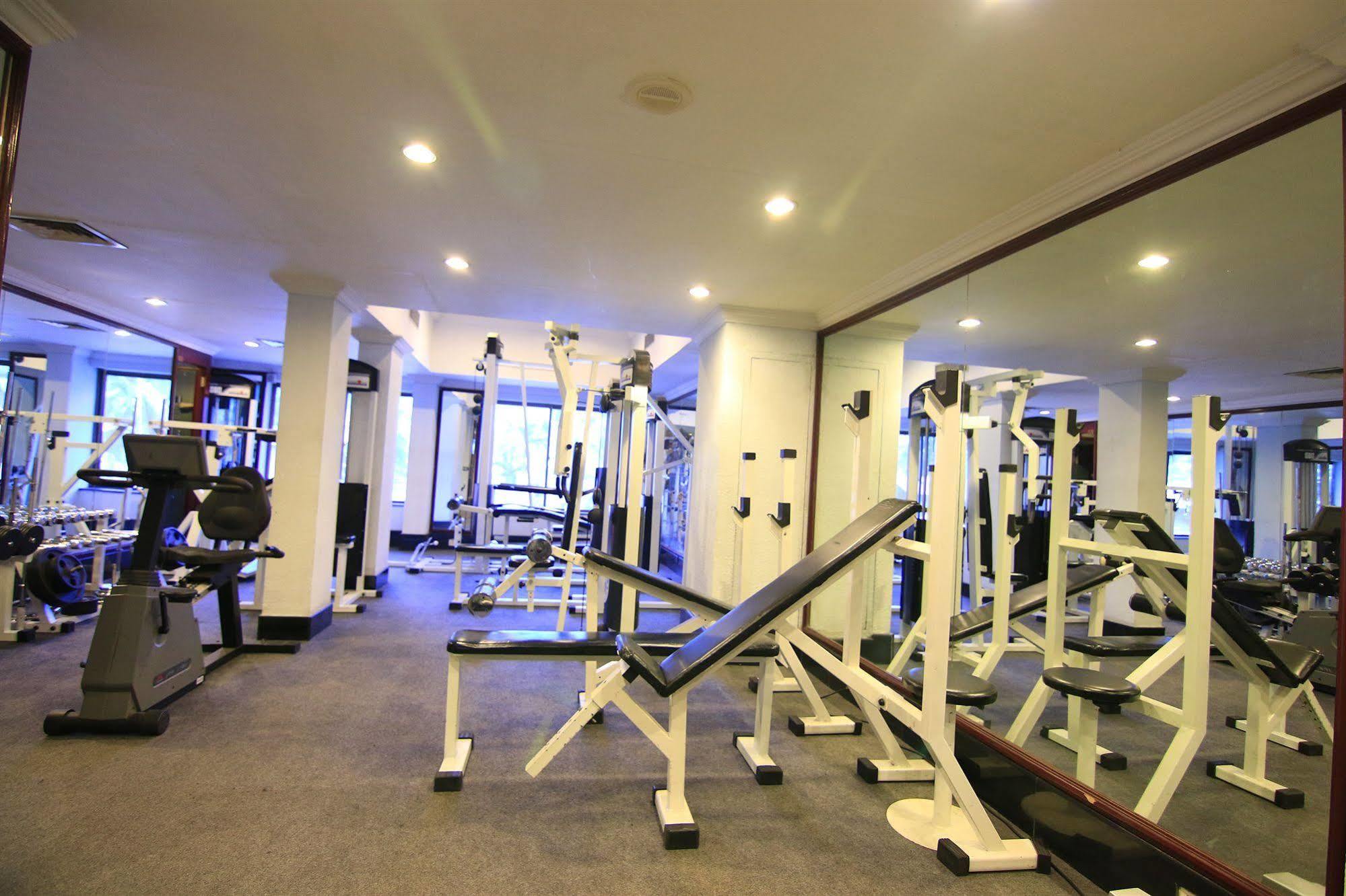 Westway Hotel Kozhikode Zewnętrze zdjęcie