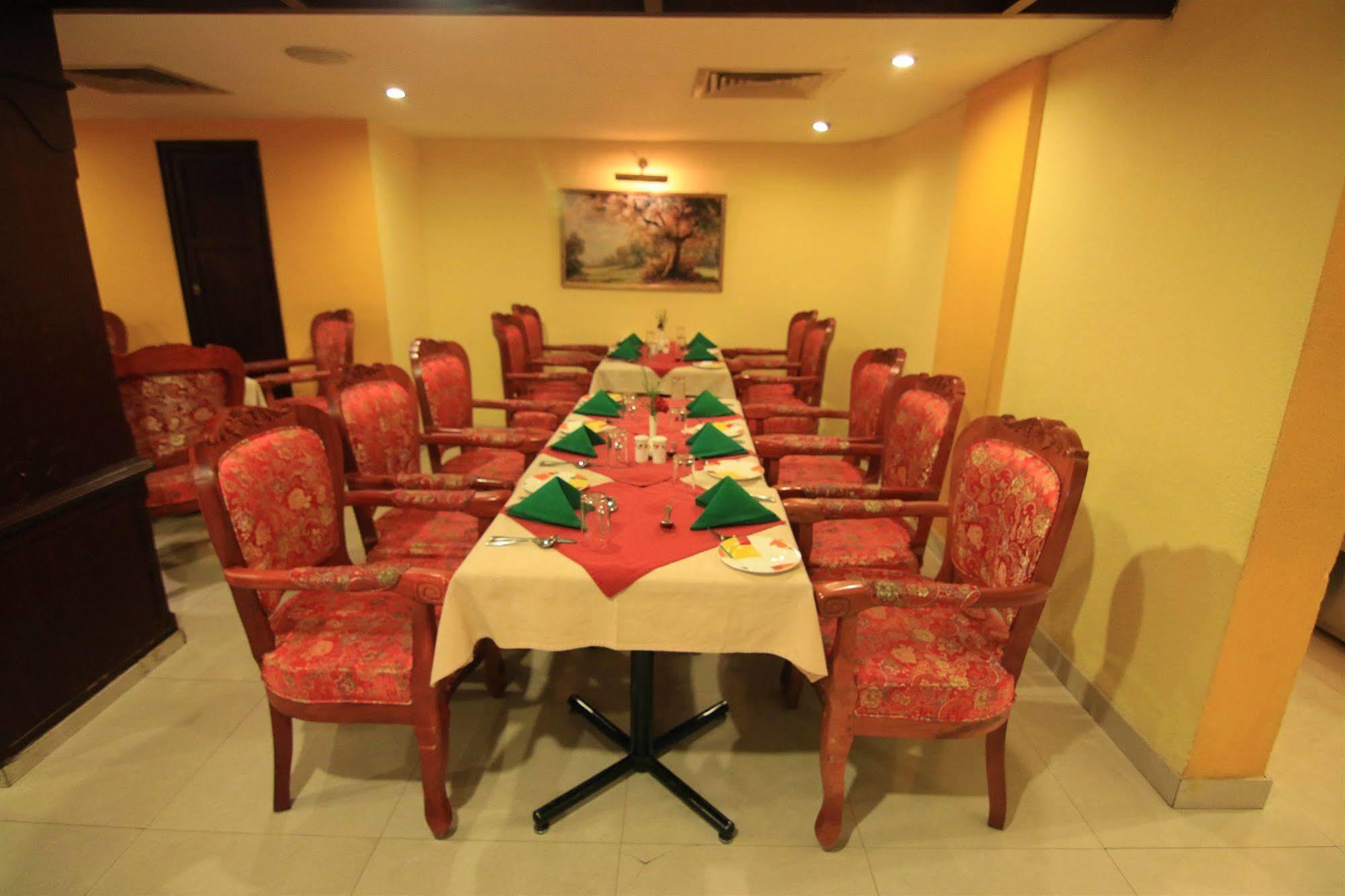 Westway Hotel Kozhikode Zewnętrze zdjęcie