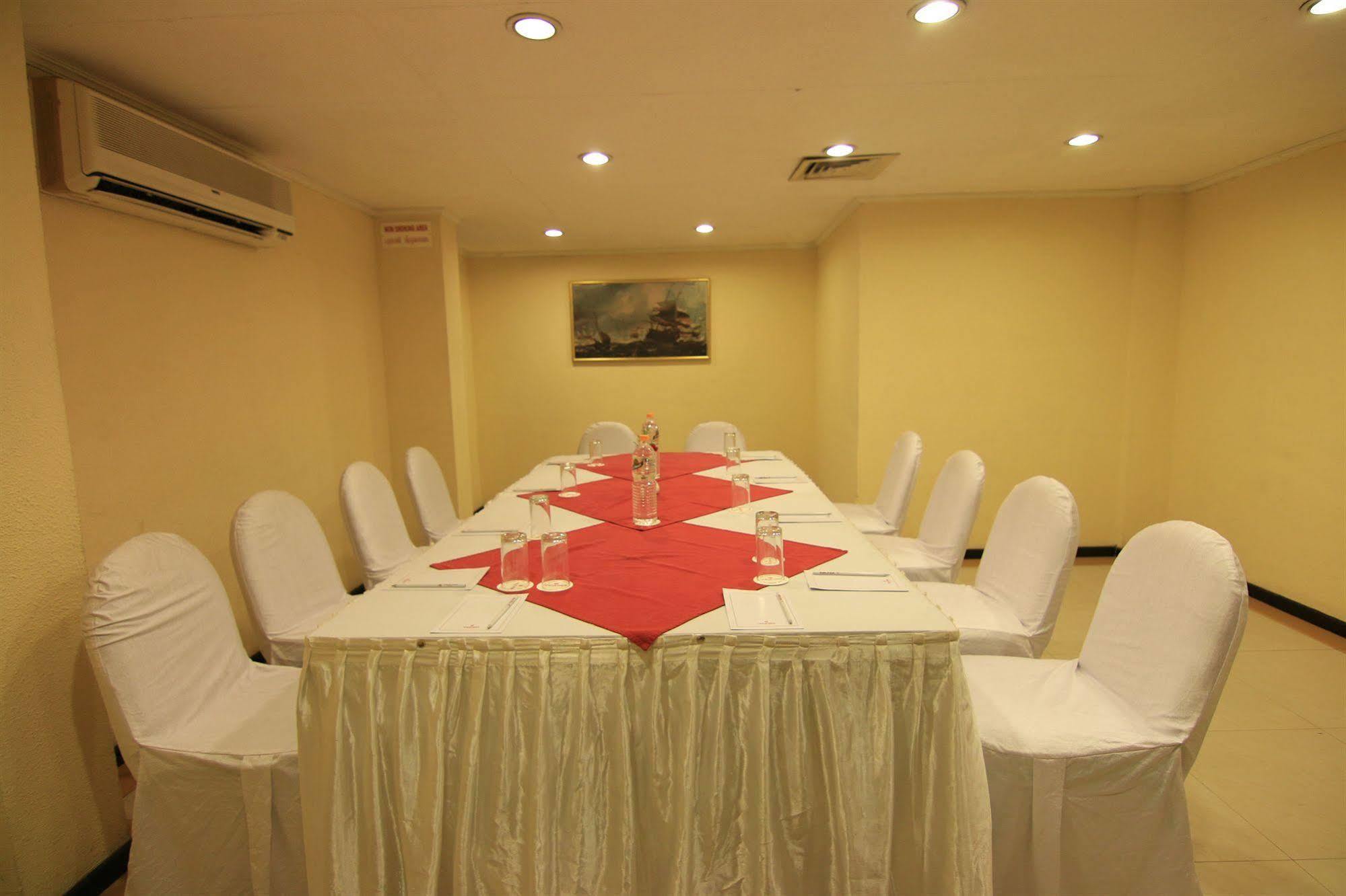 Westway Hotel Kozhikode Zewnętrze zdjęcie