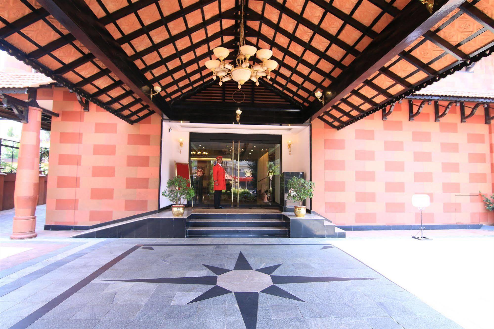 Westway Hotel Kozhikode Zewnętrze zdjęcie