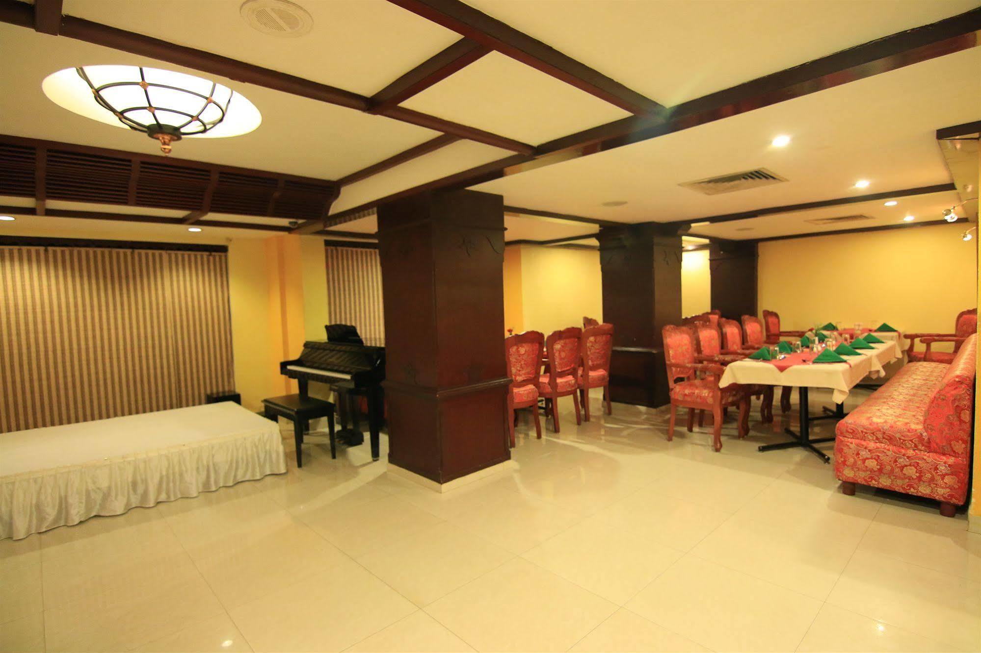 Westway Hotel Kozhikode Zewnętrze zdjęcie