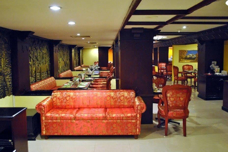 Westway Hotel Kozhikode Zewnętrze zdjęcie