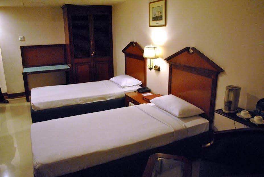 Westway Hotel Kozhikode Zewnętrze zdjęcie