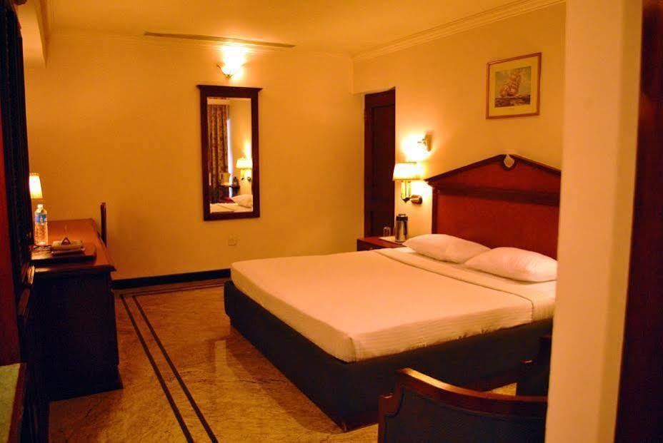 Westway Hotel Kozhikode Zewnętrze zdjęcie